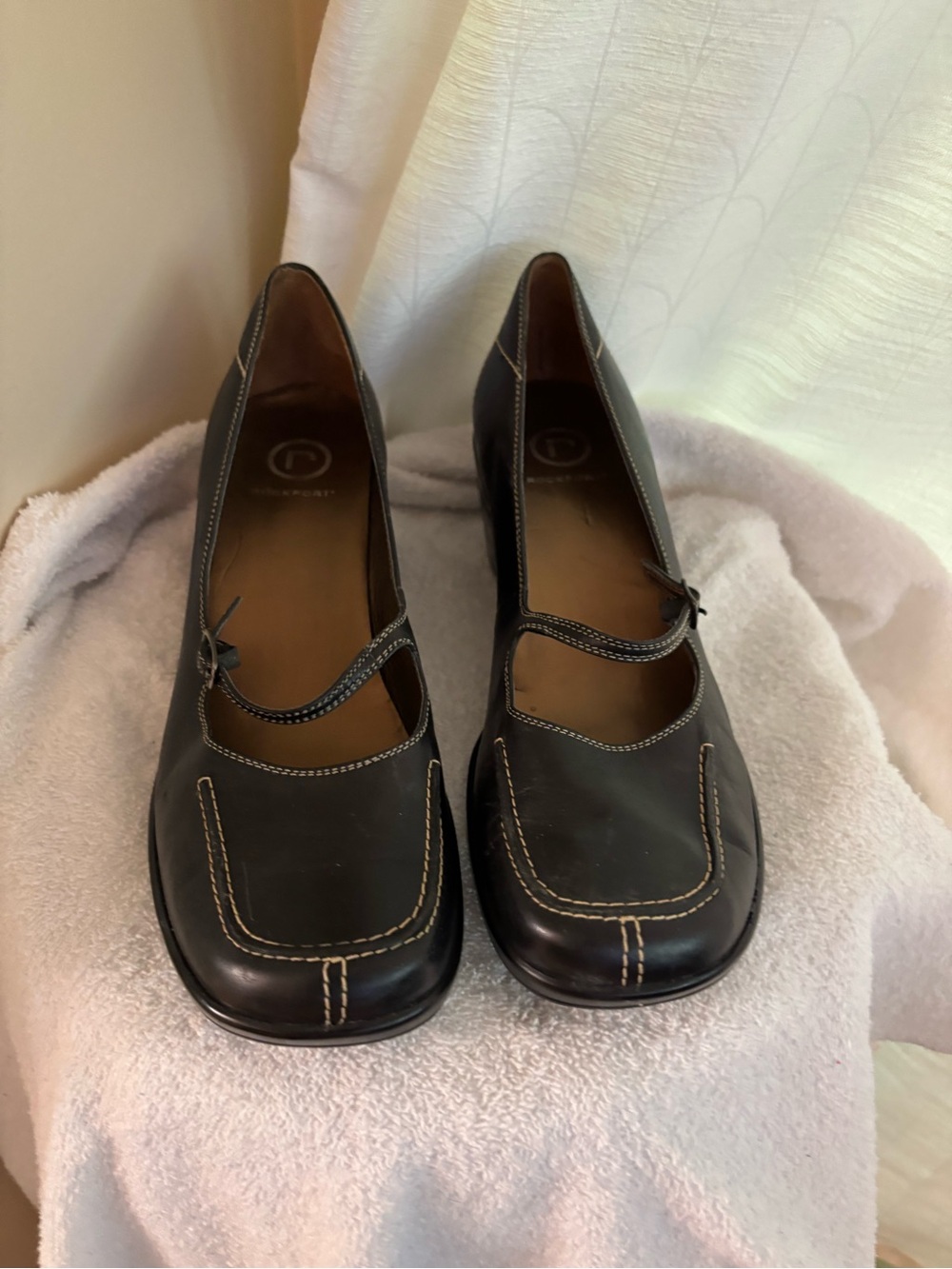 Vintage Rockport, black Leather Mary Jane wedge